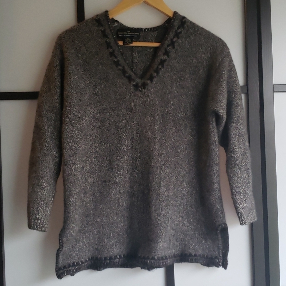 Bloomingdale's 100% Cashmere sweater